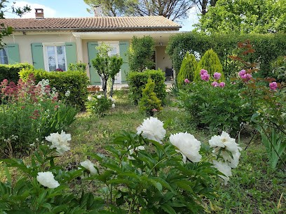 Sous les pins de Vaison, Location de Vacances à Vaison-la-Romaine