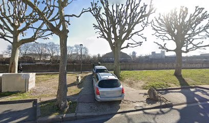 Côté Seine, Chambre d'Hôtes à Villeneuve-la-Garenne