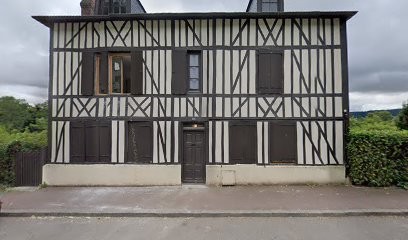 Charmante Chambre D'hôte Atypique Chez L'habitant à Pont-Audemer, Chambre d'Hôtes à Pont-Audemer
