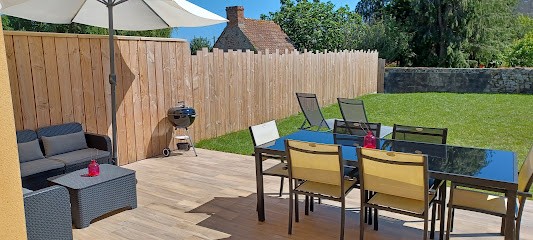 Gite 8 Personnes Le 25 A, Location de Vacances à Quettehou