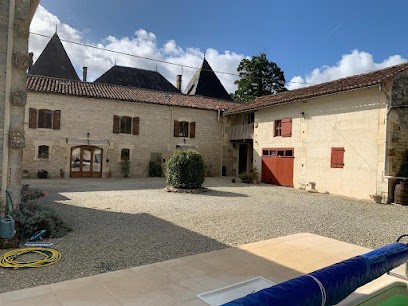 Les Cygnes Noirs, Chambre d'Hôtes à Aujac