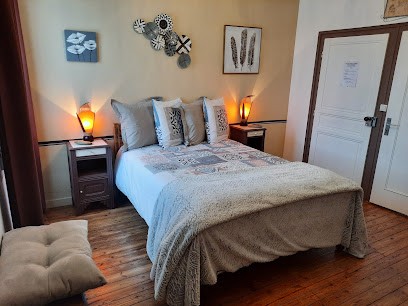 Chambres d'hôtes Les Rozos, Chambre d'Hôtes à Genouillé