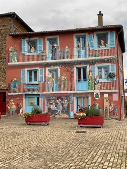 Clochemerle Gîte & Spa, Location de Vacances à Vaux-en-Beaujolais