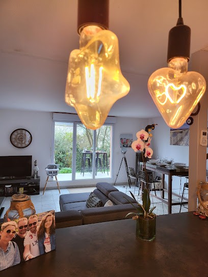 Charmante petite Villa sur Deauville Trouville Sur Mer, Location de Vacances à Touques