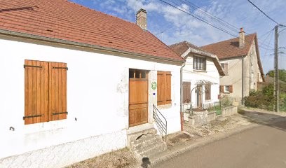 Gîte Le Village, Location de Vacances à Polisot