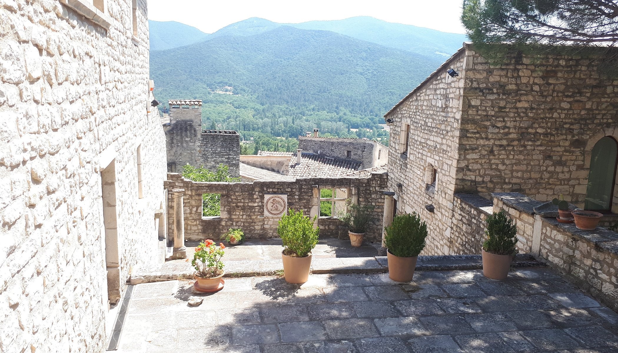 Chambre d'Hôtes de Saint Hubert, Chambre d'Hôtes au Poët-Laval