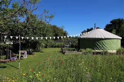 Au Petit Bonheur La Yourte, Chambre d'Hôtes à Marçay