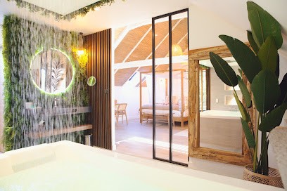 Maisons de Marie - Maison Balinaise avec Jacuzzi, Chambre d'Hôtes à Haravilliers