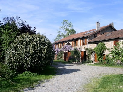 Chambre Dhote La Ferme De Leychoisier, Chambre d'Hôtes à Bonnac-la-Côte