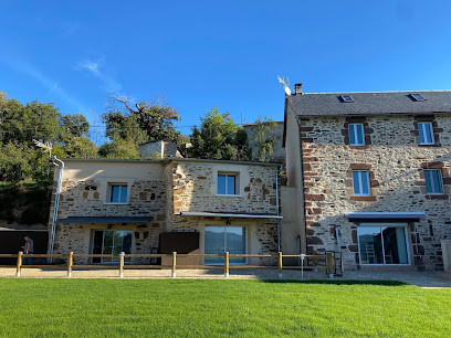 Gites Domaine Du Bez Chambre D'hôtes à Saint-Laurent-d'Olt