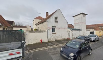 CHAMBRE D'HÔTE AVEC JACUZZI PRIVATIF DANS LA CHAMBRE v, Chambre d'Hôtes à Amblainville