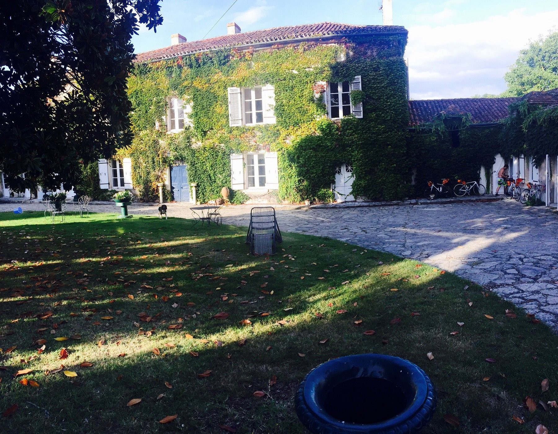 Domaine de Fauveau, Chambre d'Hôtes à Annesse-et-Beaulieu