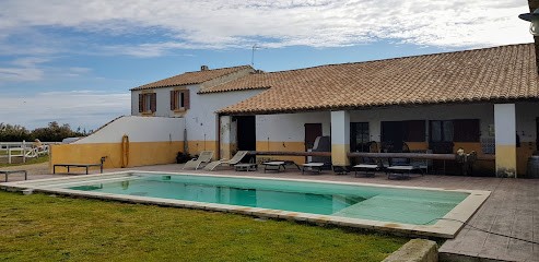 Mas Lou Caloun & Mas Pont Rouge, Chambre d'Hôtes à Saintes-Maries-de-la-Mer