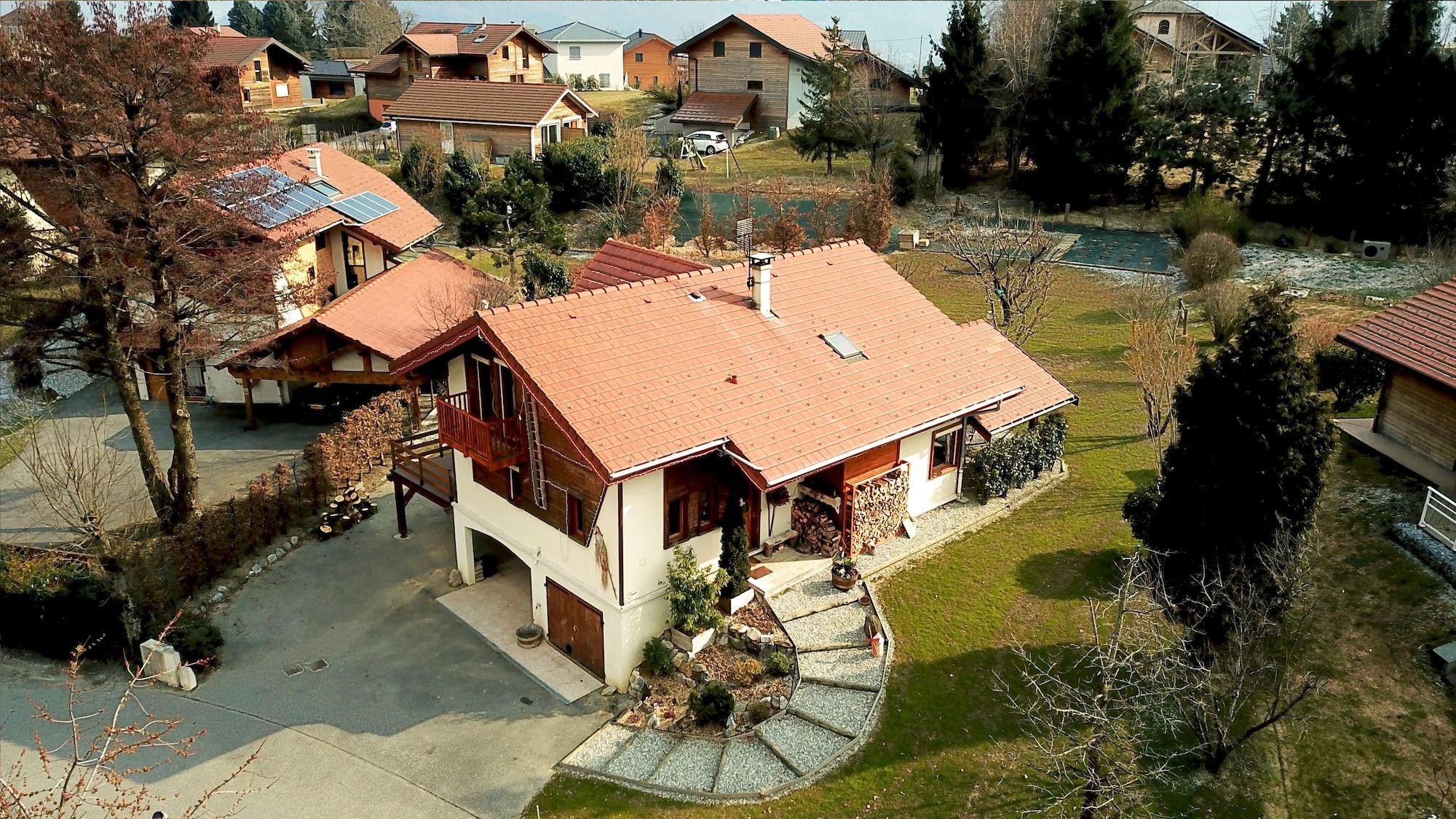 Chambre d'hôtes LES CRETS, Chambre d'Hôtes à Mercury