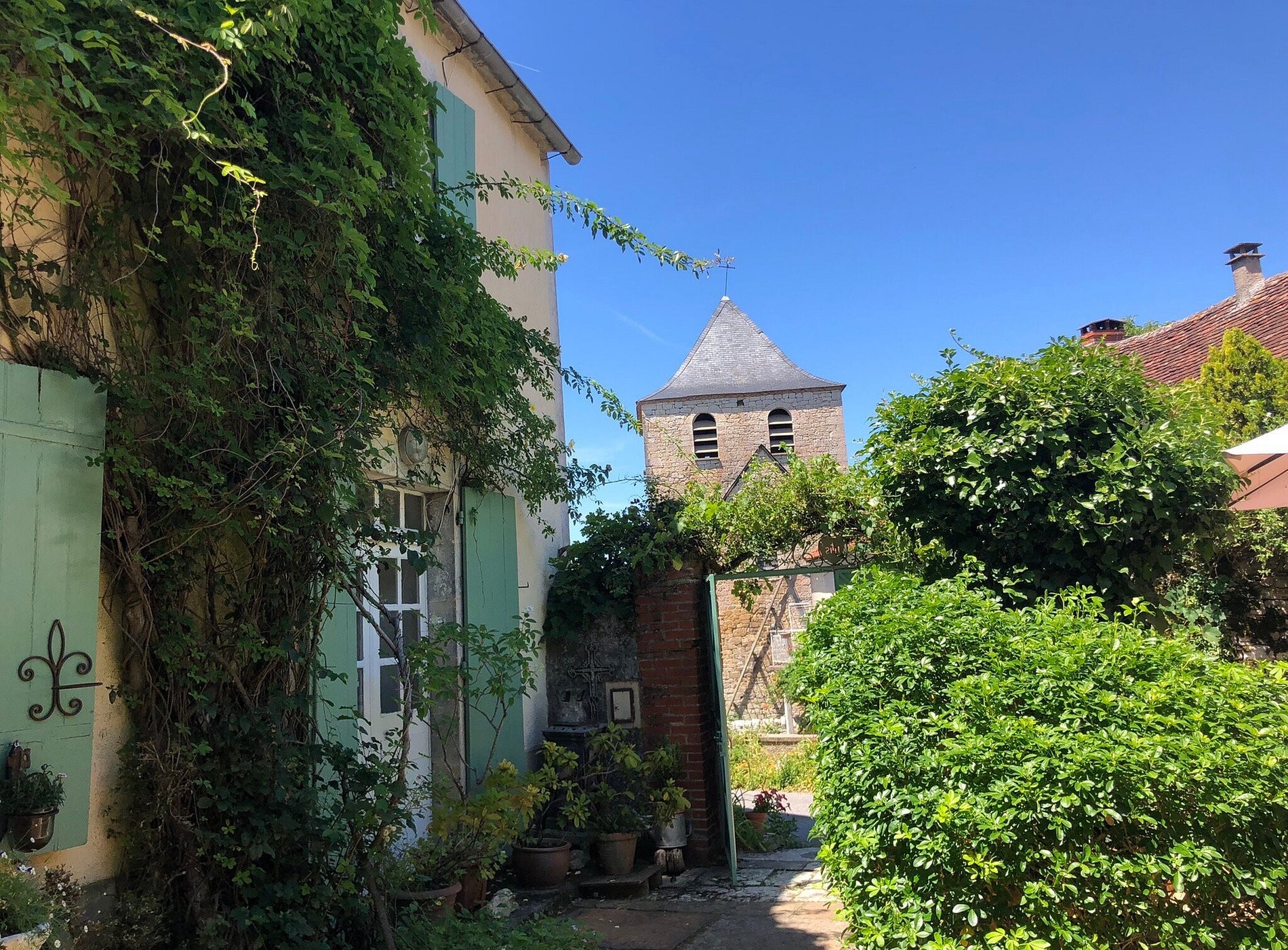 Le Vieux Couvent, Chambre d'Hôtes à Frayssinet