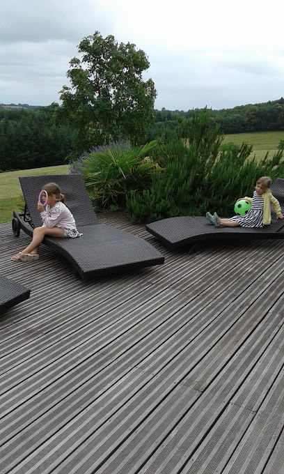 Tilhos Michèle, Location de Vacances à Jumilhac-le-Grand