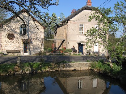 Gîte Moulin De Chevannes, Chambre d'Hôtes à Saint-Didier-sur-Arroux