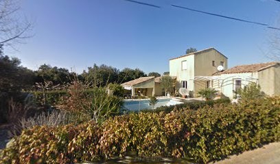 Villa Les Peupliers, Chambre d'Hôtes à Vers-Pont-du-Gard