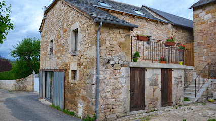 Gîte En Aveyron - Maison Traditionnelle - Chez Isa, Location De Vacances à Montrozier