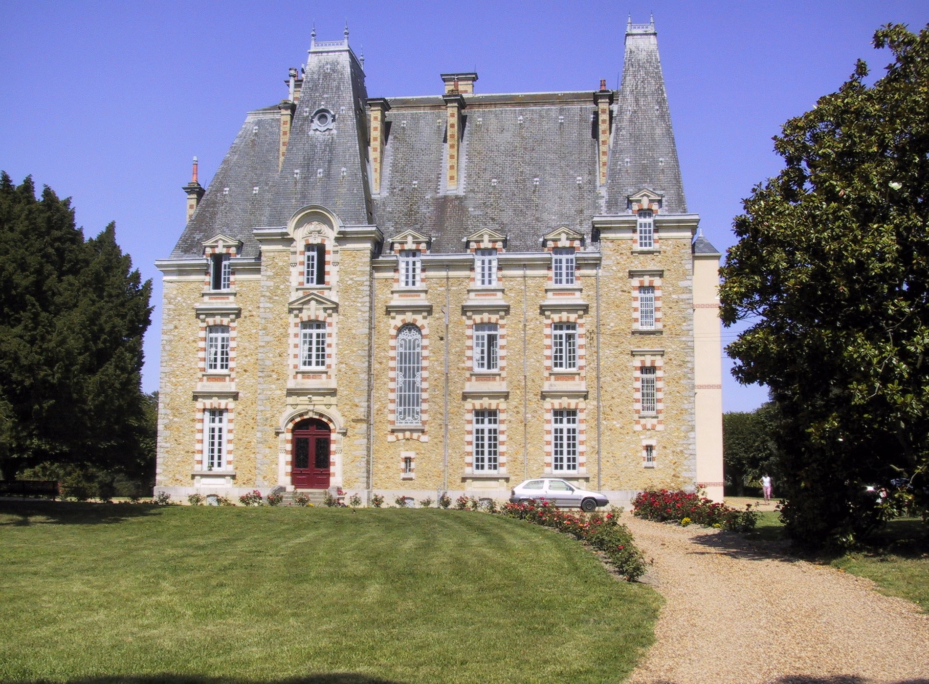 Château De Montbraye, Chambre d'Hôtes à Parigné-l'Évêque