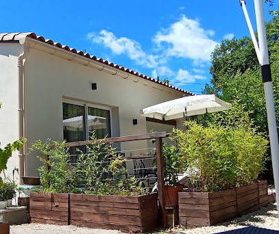 La Guitoune Gîte Et Chambre D'hôte Équipée, Spa, Frigo Micro Ondes,Parking Sécurisé, Chambre D'hôtes à Laroque
