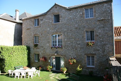 Chambres d'Hôtes Lou Jassou, Chambre d'Hôtes à Lapanouse-de-Cernon