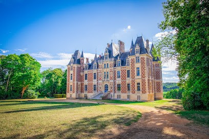 CHATEAU DE RESTEAU, Chambre d'Hôtes à Maigné