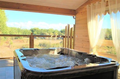 Domaine De La Ribambelle, Location de Vacances à Salles