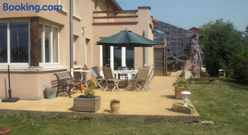 Gite De La Colline, Chambre d'Hôtes à Chenay-le-Châtel