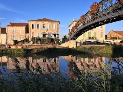 Les Volets Bleus, Chambre d'Hôtes à Sallèles-d'Aude