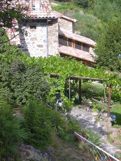 Principauté De Montpoulet, Chambre d'Hôtes à Saint-Victor