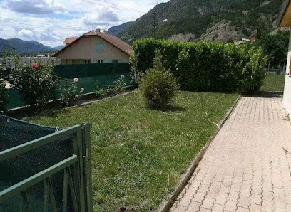 La P'tite Maison, Location de Vacances à Espinasses