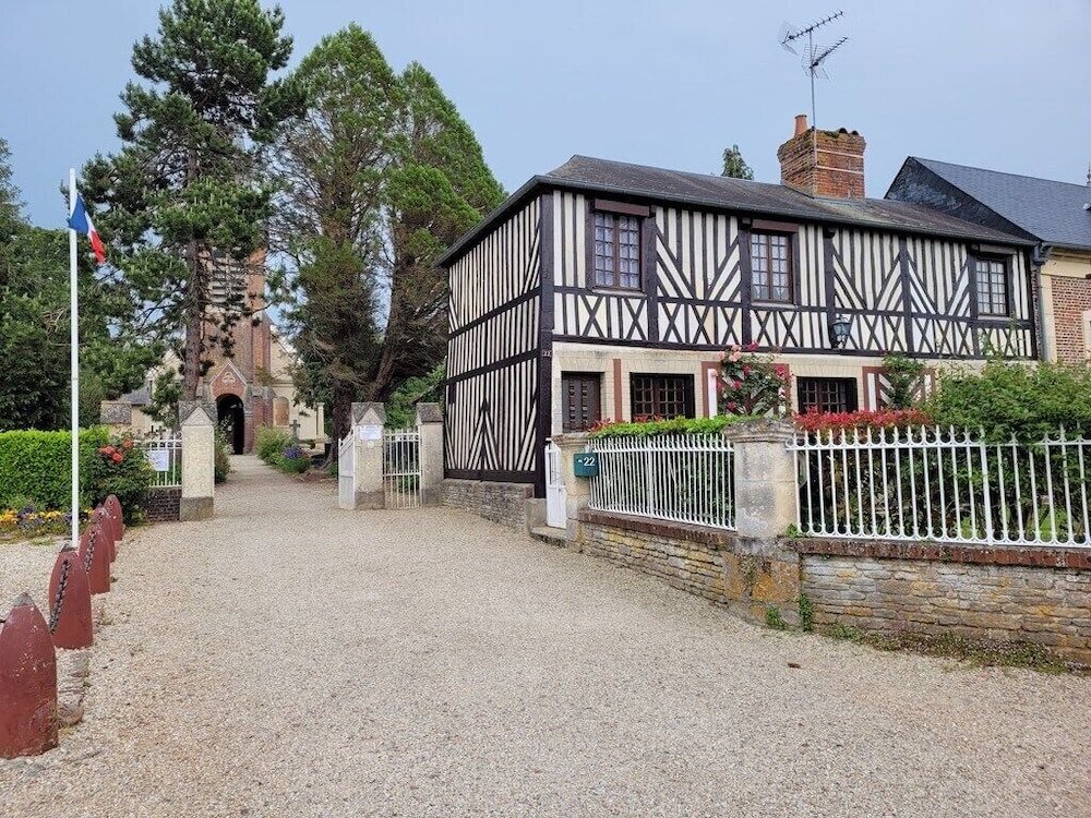 Chez Claire - Chambres D'hôtes, Chambre D'hôtes à Beuvron-en-Auge