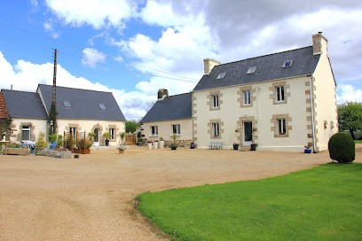 Gite de Kergreach ( Maisons de Vacances 6 ou 9 personnes ), Location de Vacances à Scrignac