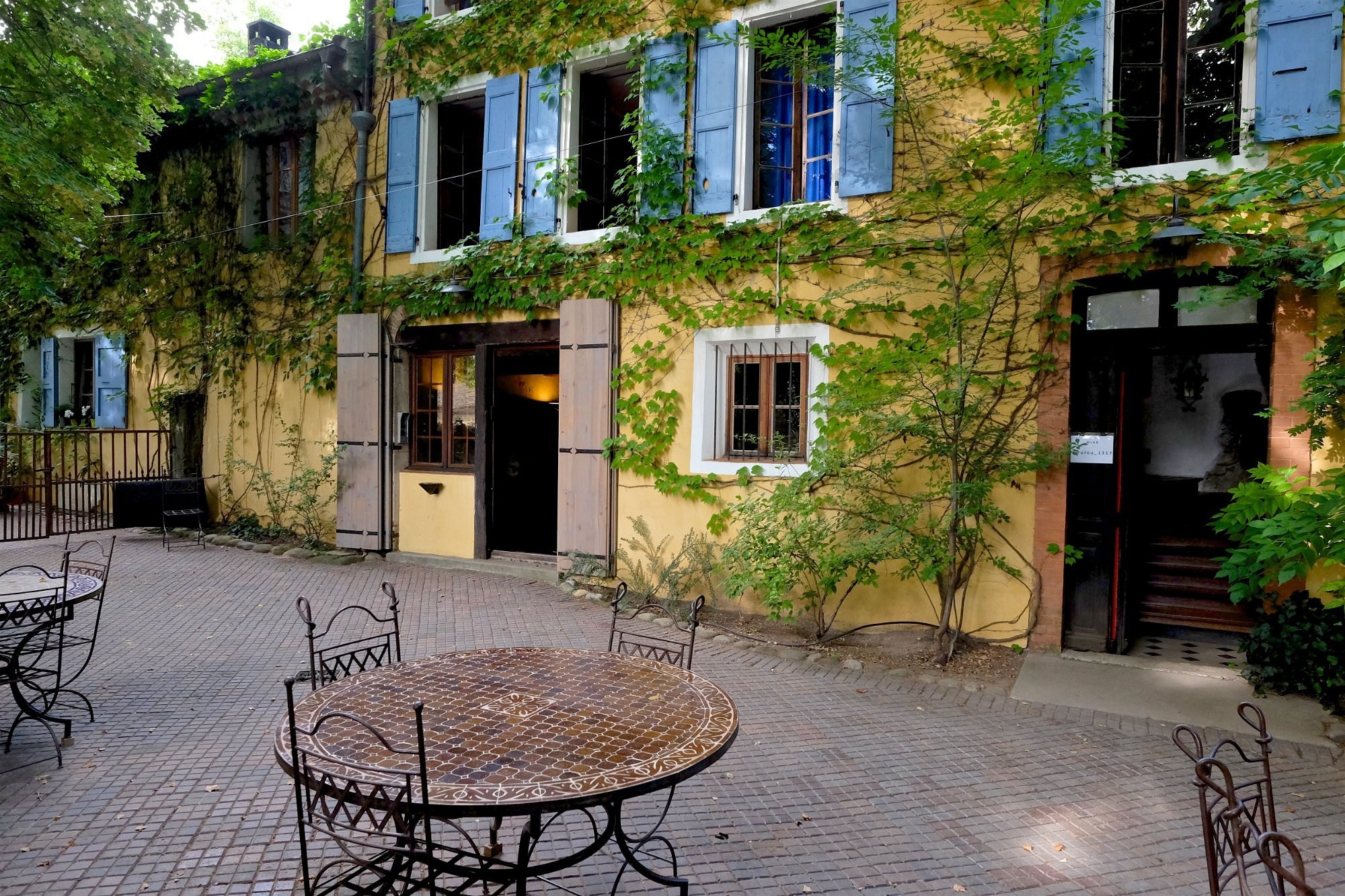 Domaine de Fombeton, Maison d'Hôtes à Vaumeilh