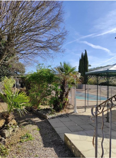 Chambre d'hôte Villa les Fauvettes - Cabasse Var, Chambre d'Hôtes à Cabasse