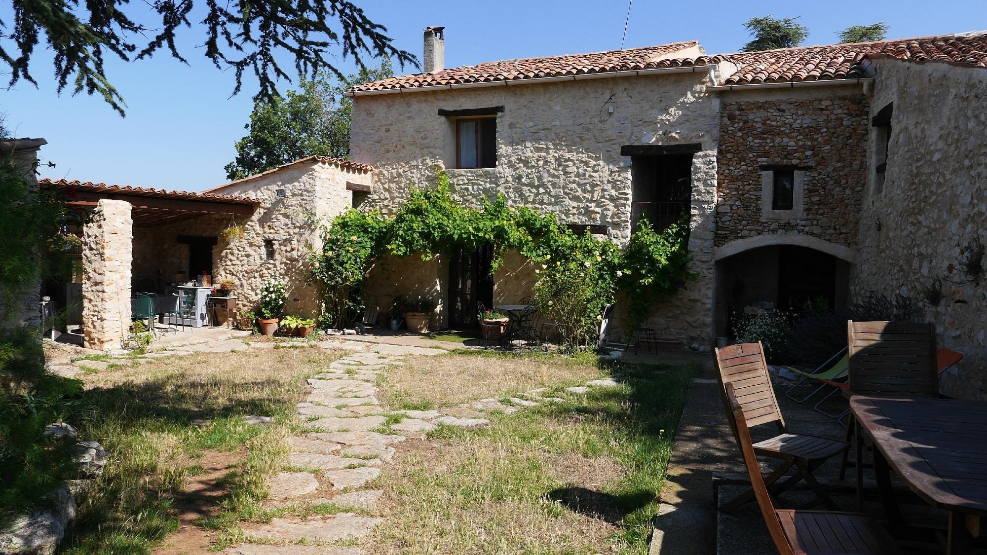 Le Mas de la Cherine, Maison d'Hôtes à Quinson