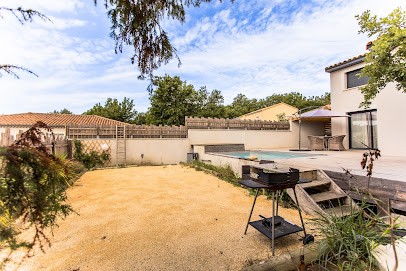 casa Dolce Vita, Location de Vacances à Saint-Alban-Auriolles