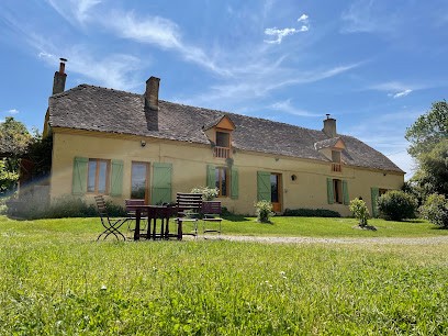 Domaine Du Grand Chêne, Chambre d'Hôtes à Pouzy-Mésangy