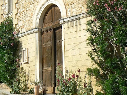 L'ancien temple Chambres d'hôtes à Aigaliers, Chambre d'Hôtes à Aigaliers