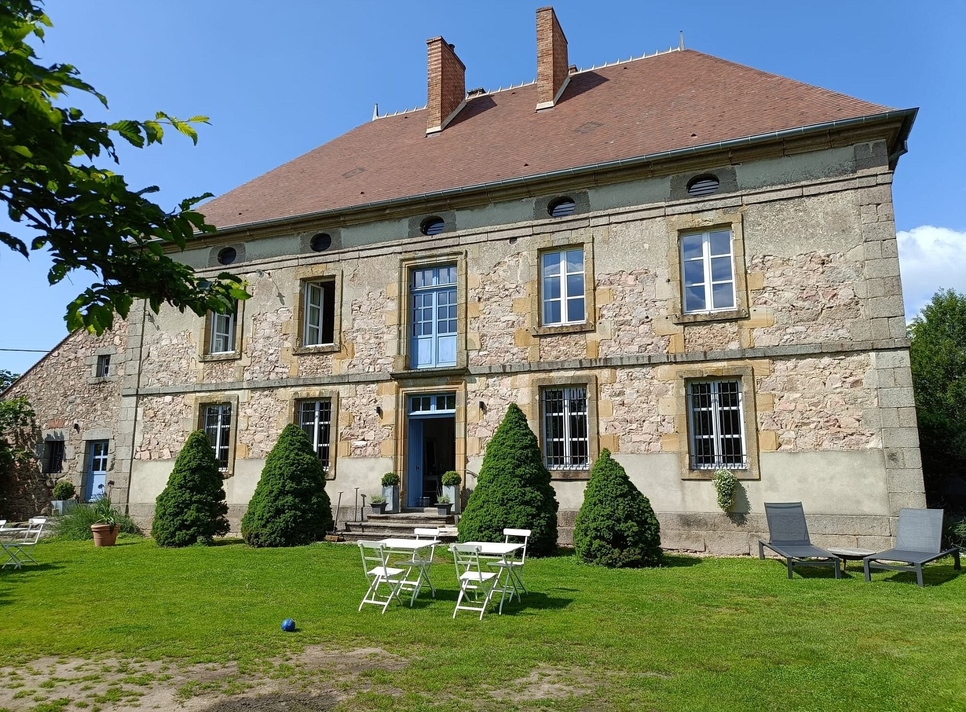 Zone Bleue, Chambre d'Hôtes à Hyds