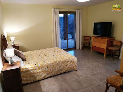 Gite Les Chataigniers, Location de Vacances à Lasalle