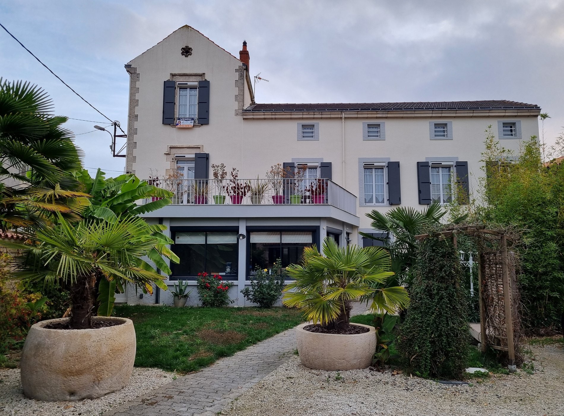 La Maison De Vénus Chambres D'hôtes, Chambre d'Hôtes à Luçon