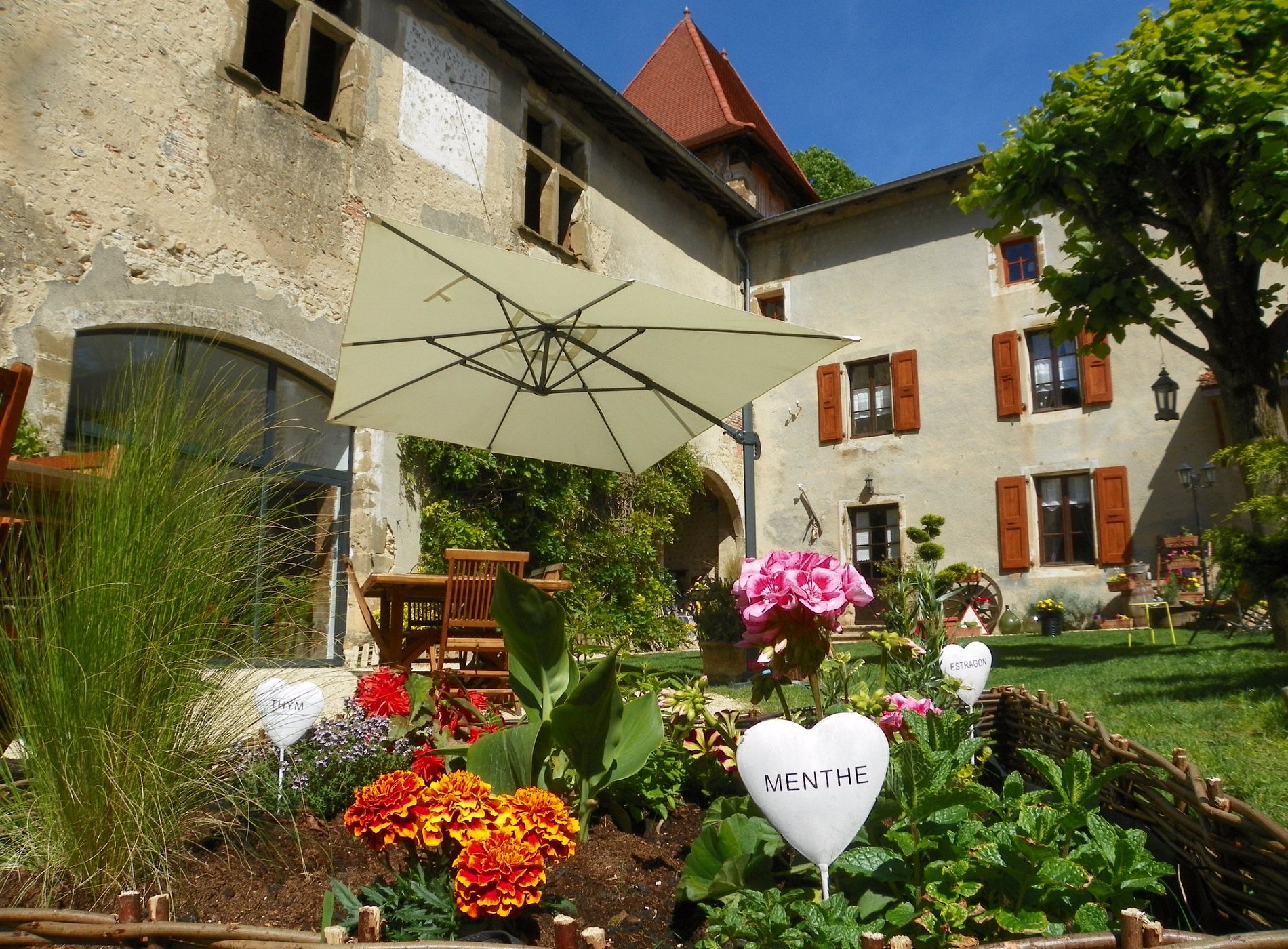 Chateau De La Saone Chambre D'hôtes à Lens-Lestang