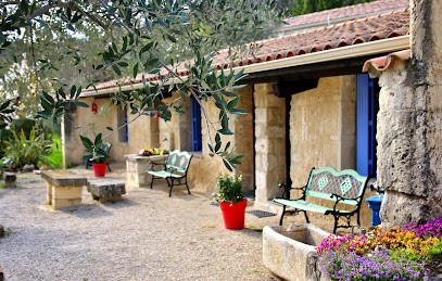 Val Des Nymphs, Chambre d'Hôtes à La Garde-Adhémar