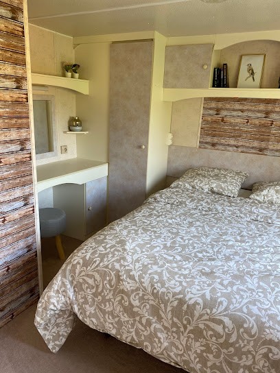 Bungalows suisse normande, Chambre d'Hôtes à Acqueville