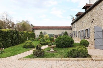 Le Clos des Écureuils : Gîte, chambres d’hôtes et jacuzzi aux portes de Beaune, Chambre d'Hôtes à Sainte-Marie-la-Blanche