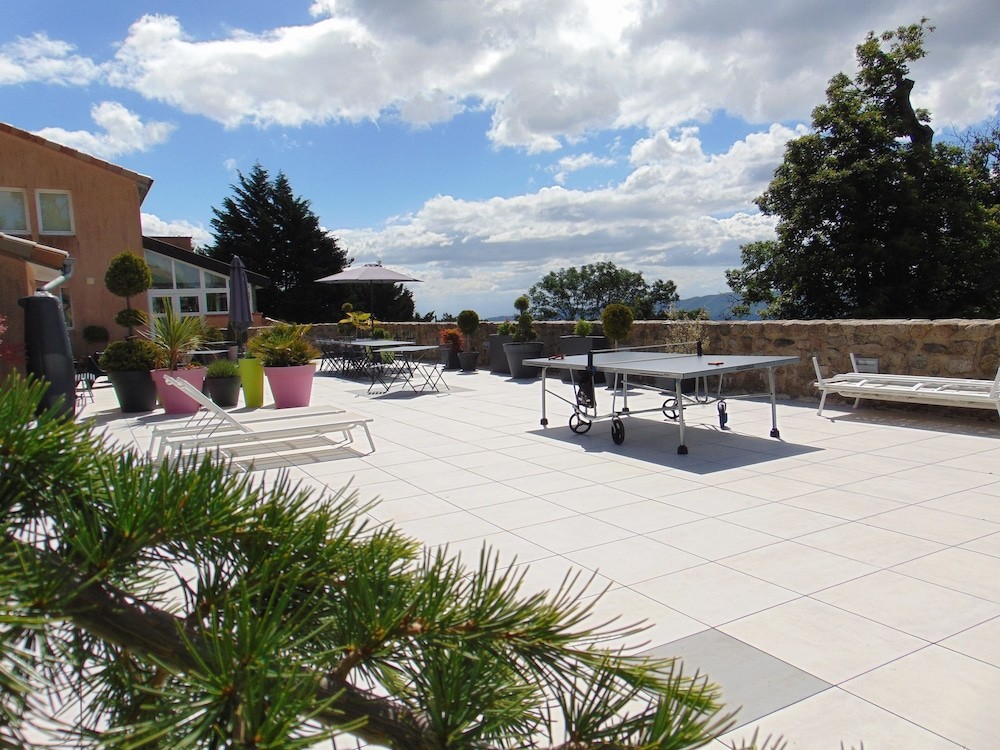 Chambres d'Hotes Les Palmiers, Chambre d'Hôtes à Gluiras