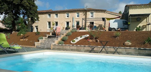 La Salamandre, Chambre d'Hôtes au Busseau