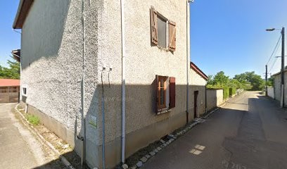 Les Roses de la Chapelle, Chambre d'Hôtes à Quincieux